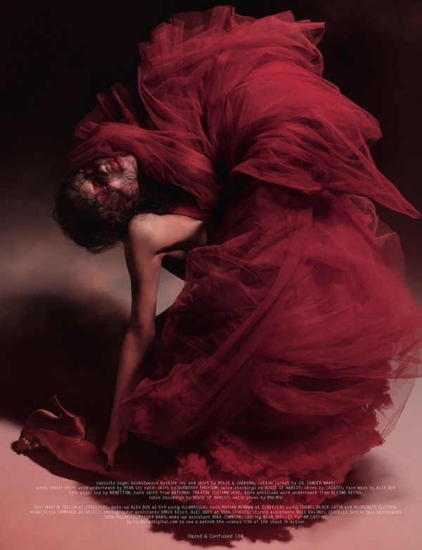 Eliza Cummings "Đỏ Toàn Tập" Trên Tạp Chí Dazed & Confused Tháng 6/2013 - Eliza Cummings - Tạp chí - Dazed & Confused - Ruth Hogben