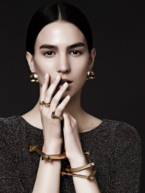 Mila Mijo Mihaljcic chụp ảnh quảng cáo trang sức Third Crown - Mila Mijo Mihaljcic - Trang sức - Third Crown - Phụ kiện