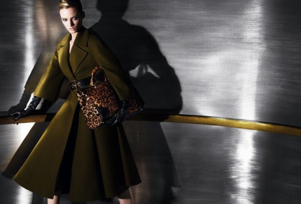 Daria Strokous đồng hàng cùng chiến dịch quảng cáo đầu Thu 2013 của Gucci. - Gucci - Thu 2013 - Thời trang nữ - Bộ sưu tập