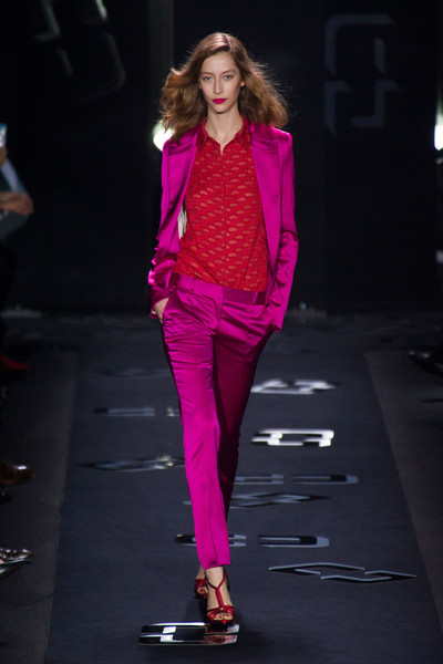 Tinh tế và quyến rũ cùng BST Thu 2013 từ Diane von Furstenberg - Thời trang nữ - Bộ sưu tập - Nhà thiết kế - Thời trang - Thu 2013 - Diane von Furtenberg