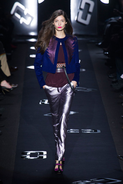 Tinh tế và quyến rũ cùng BST Thu 2013 từ Diane von Furstenberg - Thời trang nữ - Bộ sưu tập - Nhà thiết kế - Thời trang - Thu 2013 - Diane von Furtenberg