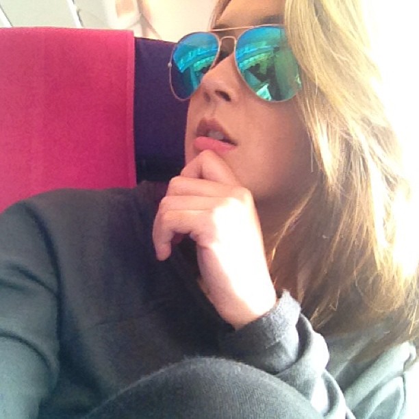 ท่องราตรีเบา ๆ ลั้ลลา ที่ฮ่องกง ของเอมี่-นุ่นและพองเพื่อน - Celeb Style - เอมี่ กลิ่นประทุม - นุ่น วรนุช - แฟชั่นดารา - เที่ยวฮ่องกง