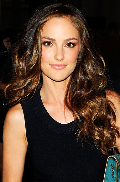 Minka Kelly กับวัย 32 ที่ยังแจ๋ว - Celeb Style - เทรนด์ใหม่ - ความงาม - แฟชั่น - แฟชั่นดารา - แฟชั่นคุณผู้หญิง - แต่งหน้า - เคล็ดลับ - อินเทรนด์ - แฟชั่นวัยรุ่น