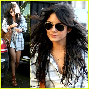 สองสาว Vanessa Hudgens and Ashley Tisdale Candid ใครฮอตกว่ากัน !!! - Celeb Style