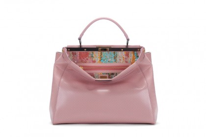 กระเป๋าใบหรู Fendi  เอาใจสาวไทยกระเป๋าหนัก! - กระเป๋า - แบบกระเป๋าหรู - Fendi - กระเป๋าโท้ท - toto bag - กระเป๋าใบหรู