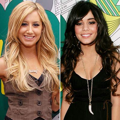 สองสาว Vanessa Hudgens and Ashley Tisdale Candid ใครฮอตกว่ากัน !!! - Celeb Style