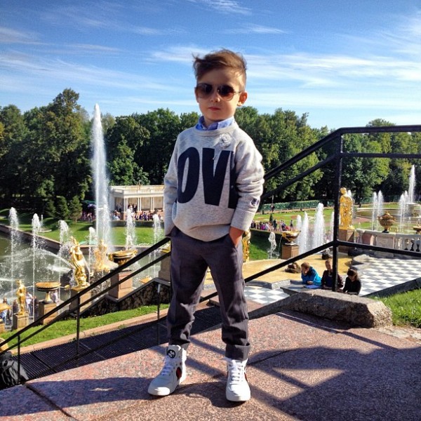 เจ้าพ่อแฟชั่นสุดหล่อ Alongso Mateo หนุ่มน้อยวัย 5 ขวบ น่ารักได้อีก!! - แฟชั่นคุณหนู - แฟชั่นเด็ก - การแต่งตัวเด็ก - เจ้าพ่อแฟชั่น - หนุ่มน้อย 5 ขวบ - นายแบบตัวน้อย - Alongso Mateo
