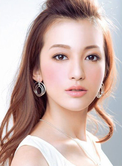 แต่งหน้าใสๆ ลุคน่ารักสบายๆ ให้สวยได้ทุกวัน!