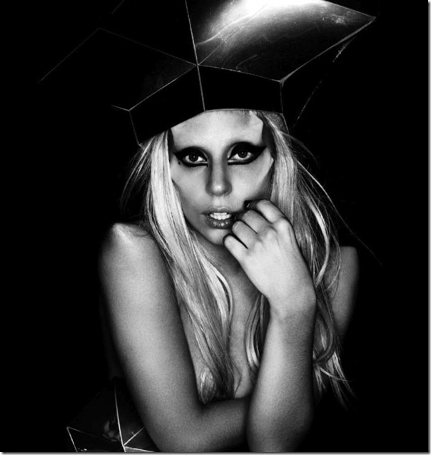 Lady Gaga:The Art of Being Born This Way - Celeb Style - เลดี้ กาก้า