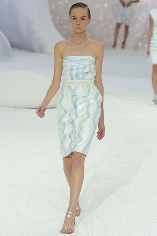Chanel Spring 2012 Ready-To-Wear Paris Show