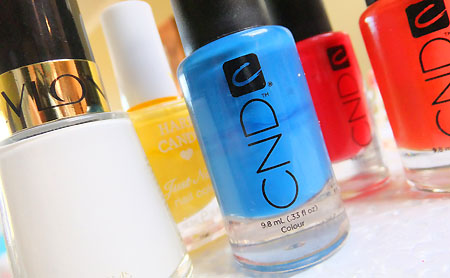 ทำสีเล็บเลอะ แต่ดูดีอย่างมีศิลป์ - แฟชั่นคุณผู้หญิง - สีทาเล็บ