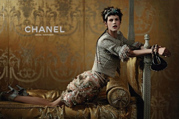 Luxirious Chanel 2013 collection Inspired in 18th century - Chanel 2013 - Collection - Models