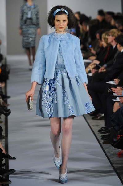 งามสง่าหรูหรากับ Oscar de la Renta Fall 2012 - Oscar de la Renta - แฟชั่นคุณผู้หญิง - แฟชั่นโชว์