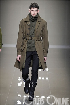 หนุ่มเคร่งขรึมดุดันสไตล์อาร์มี่ ครองแคตวอล์ก 2010/2011 - นางแบบ - แฟชั่น
