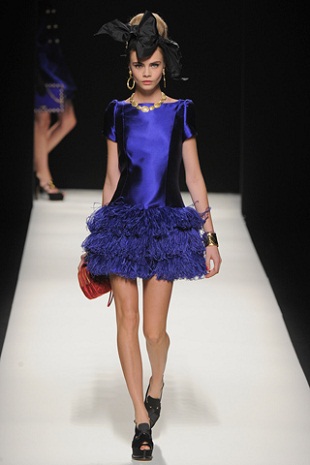 Moschino Collection Fall 2012 Ready to Wear - Moschino - แฟชั่นคุณผู้หญิง - แฟชั่นโชว์