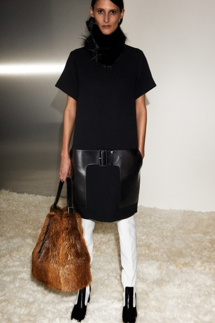 แบรนด์ดัง "CELINE" เปิดตัวเสื้อผ้าสไตล์ย้อนยุค - แบรนด์ดัง - CELINE - แฟชั่นนิสต้า - เซลีน - เปิดตัว - คอลเลกชั่น - ฤดูใบไม้ผลิ - เสื้อผ้าสไตล์ย้อนยุค