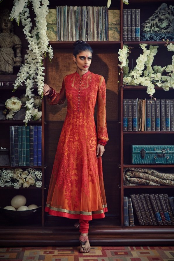 Phong cách thời trang Ấn Độ trong BST Xuân-Hè 2013 của Tarun Tahiliani - Tarun Tahiliani - Thời trang nữ - Bộ sưu tập - Xuân/Hè 2013 - Tin Thời Trang