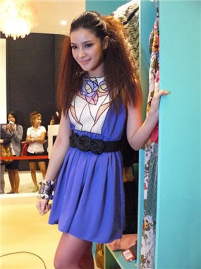 นิตยสารอินสไตล์ ชวนคุณเปิดโลกแห่งแฟชั่น - นิตยสาร - InStyle - วิว วรรณรถ - ก้อย รัชวิน - นุช นีรนาถ - แฟชั่นโชว์