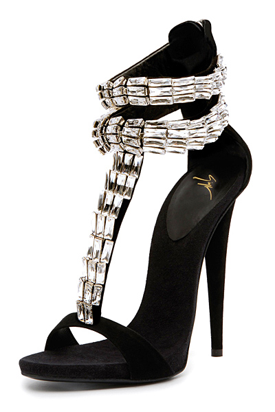 Những đôi giày cá tính trong BST Thu của Giuseppe Zanotti - Giuseppe Zanotti - Thời trang nữ - Nhà thiết kế - Bộ sưu tập - Giày dép - Thu 2013 - Thời trang
