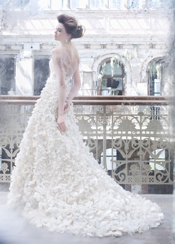 Đẹp với áo cưới Lazaro - Lazaro - Áo Cưới - Bộ sưu tập - Nhà thiết kế