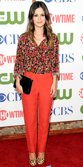 Lady in Red แฟชั่นตามรอยคนดังกับกางเกงแดงแรงสุดใจ!! - แฟชั่นคุณผู้หญิง - Celeb Style - กางเกงแดง