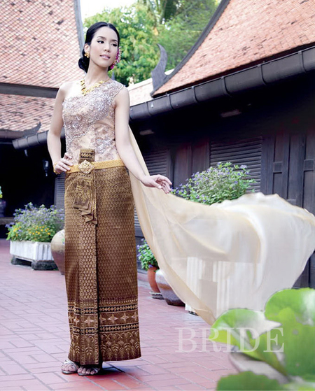 จักจั่น-อคัมย์สิริ กับชุดไทยสุดหวาน - แฟชั่นแต่งงาน - จักจั่น-อคัมย์สิริ