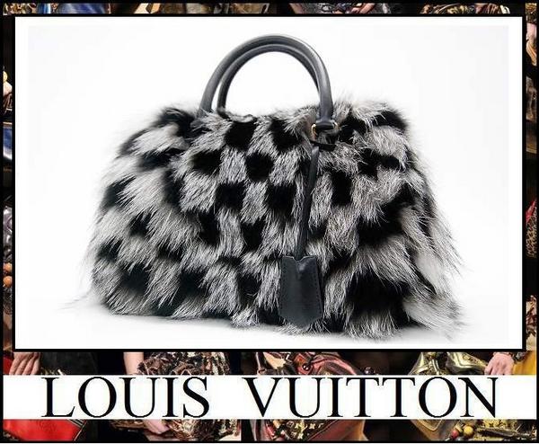 Fur Bags กระเป๋าขนสัตว์ สุดหรูหรา น่าเป็นเจ้าของ!! - แฟชั่นกระเป๋า - กระเป๋าขนสัตว์ - Fur Bags - แบบกระเป๋า - กระเป๋าขนสัตว์แท้ - ขนสัตว์เทียม