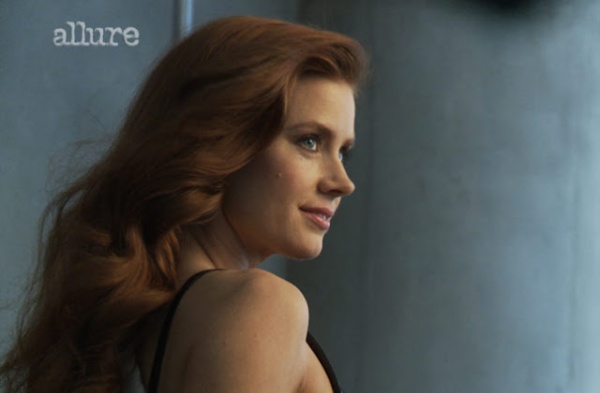Amy Adams đẹp nhẹ nhàng trên Allure tháng 7 - Amy Adams - Tin Thời Trang - Phong Cách Sao