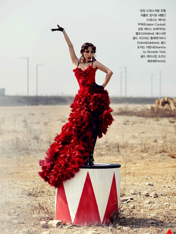 Lee Hyori đóng vai “Show Girl” trên tạp chí Vogue Hàn Quốc tháng 5/2013. - Lee Hyori - Phong cách sao - Tin thời trang - Thời  trang - Thư viện ảnh