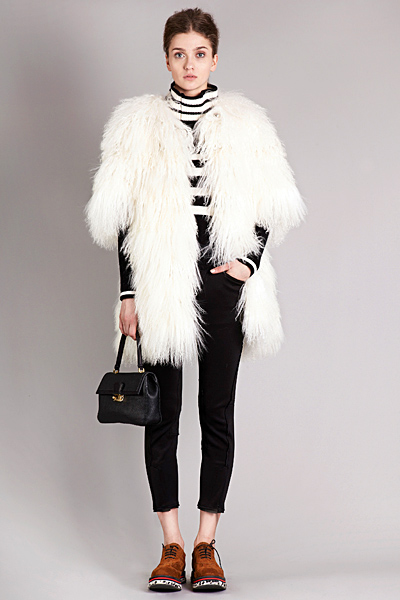 Ấm áp đón thu cùng Ermanno Scervino Pre-Fall RTW - Thời trang nữ - Bộ sưu tập - Thu 2012 - Nhà thiết kế - Ermanno Scervino