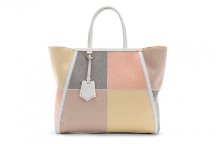 กระเป๋าใบหรู Fendi  เอาใจสาวไทยกระเป๋าหนัก! - กระเป๋า - แบบกระเป๋าหรู - Fendi - กระเป๋าโท้ท - toto bag - กระเป๋าใบหรู