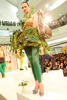 โรบินสันเปิดรันเวย์เพื่อโลกสวย ครั้งยิ่งใหญ่แห่งปี - แฟชั่น - แฟชั่นโชว์ - อินเทรนด์