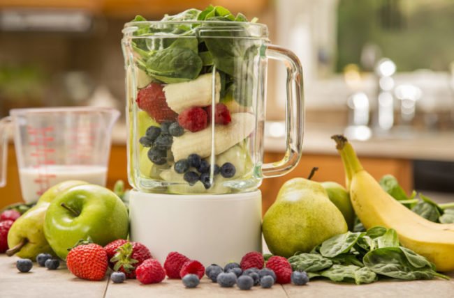 Smoothie recipes to welcome the warmer months