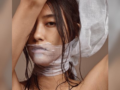 Why Pimple Patches Are the Perfect Accessory in Our Era of Mask Wearing