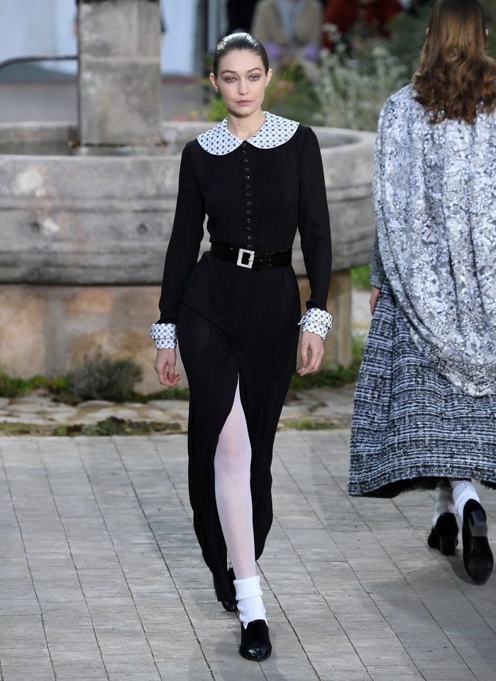 One of Fashion's Most Questionable Trends Popped Up On the Chanel Couture Runway