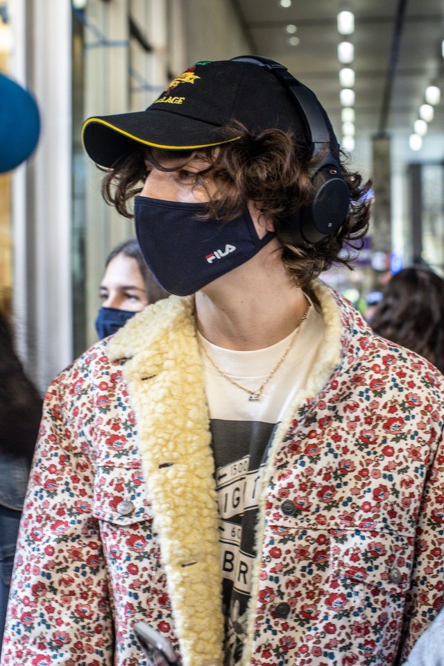 I love Timothée's street style😍  Timothee chalamet, Street style, Stylish  celebrities