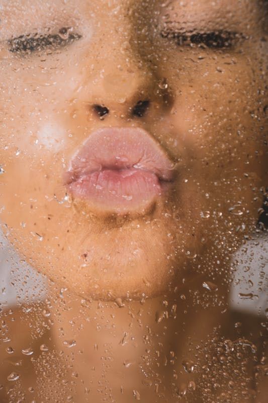 8 Tips on Caring for Your Lips This Winter