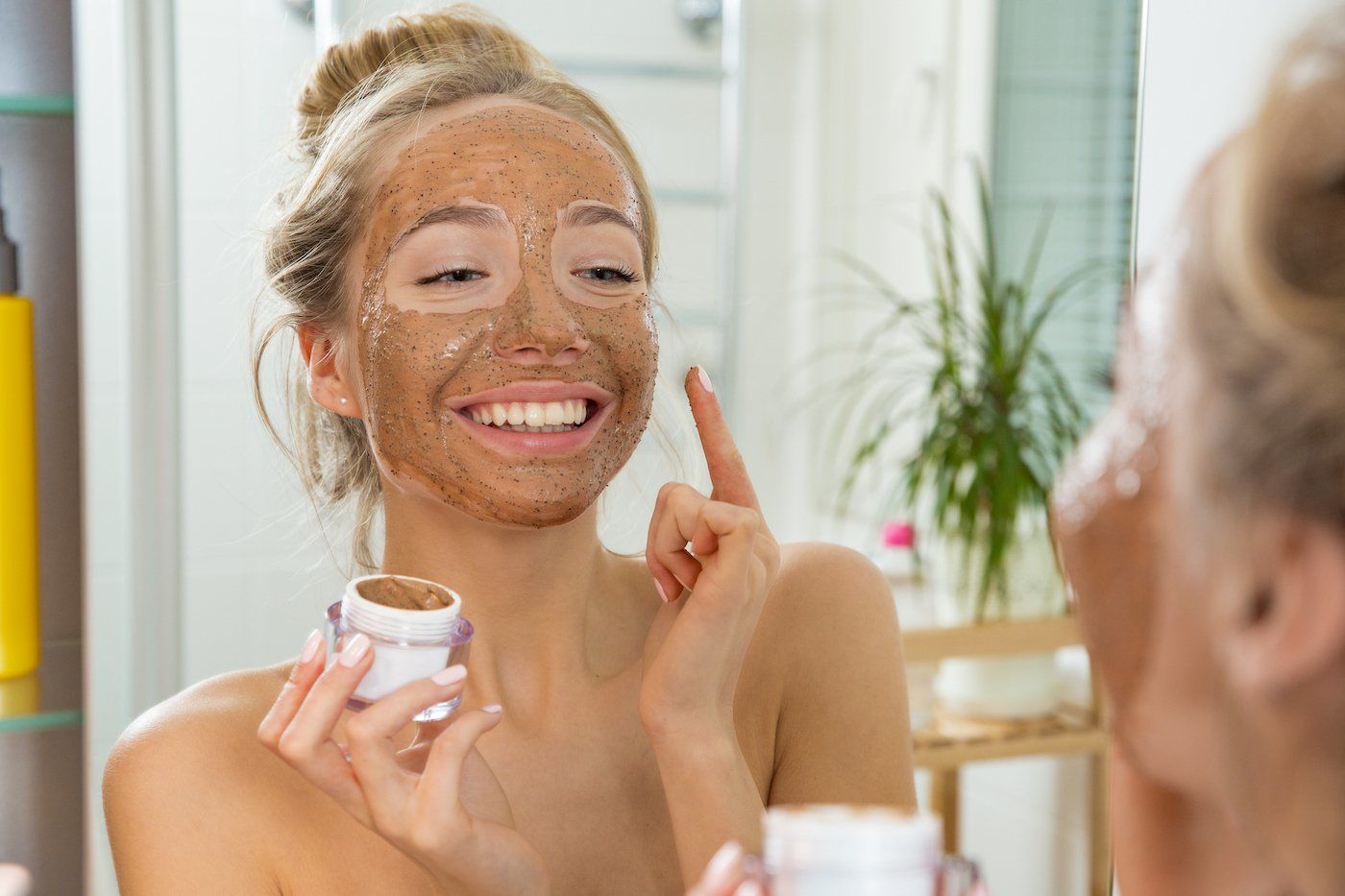 How to Exfoliate Your Skin The Right Way
