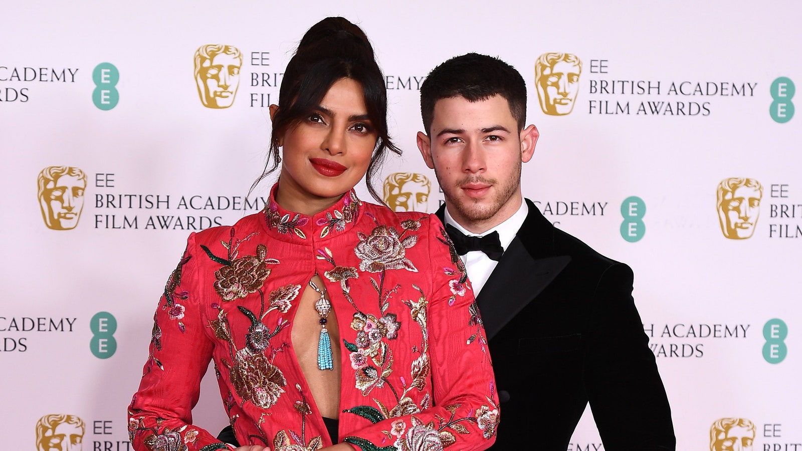 BAFTAs 2021: Fashion-Live From the Red Carpet