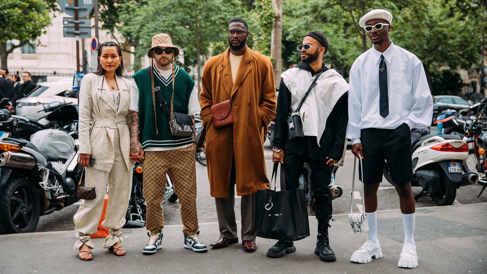 The Best Street Style Photos From the Spring 2022 Menswear Shows in Paris