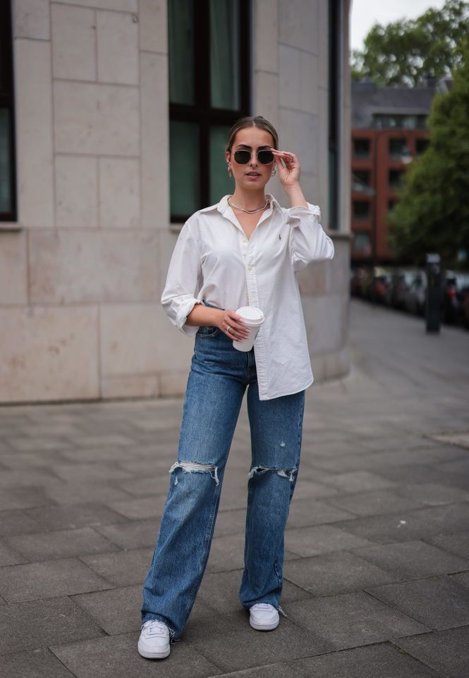 How to Style Fashion's Most Controversial Jeans Trend Once and For All ...