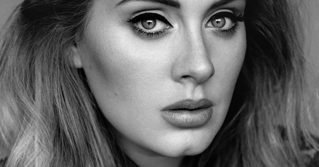 10 Times Adele Absolutely Nailed Cateye Eyeliner