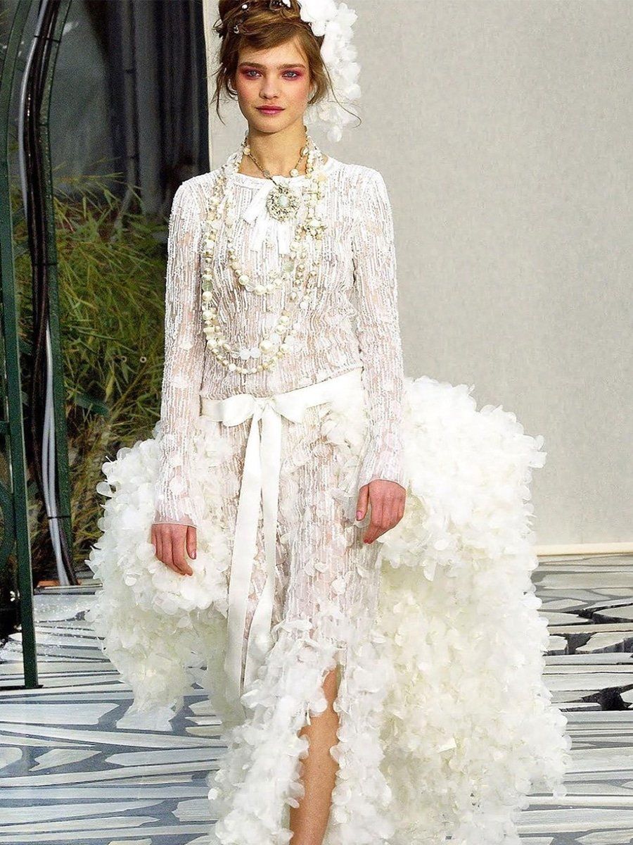 19 of the most iconic Chanel brides throughout history - Global Fashion ...