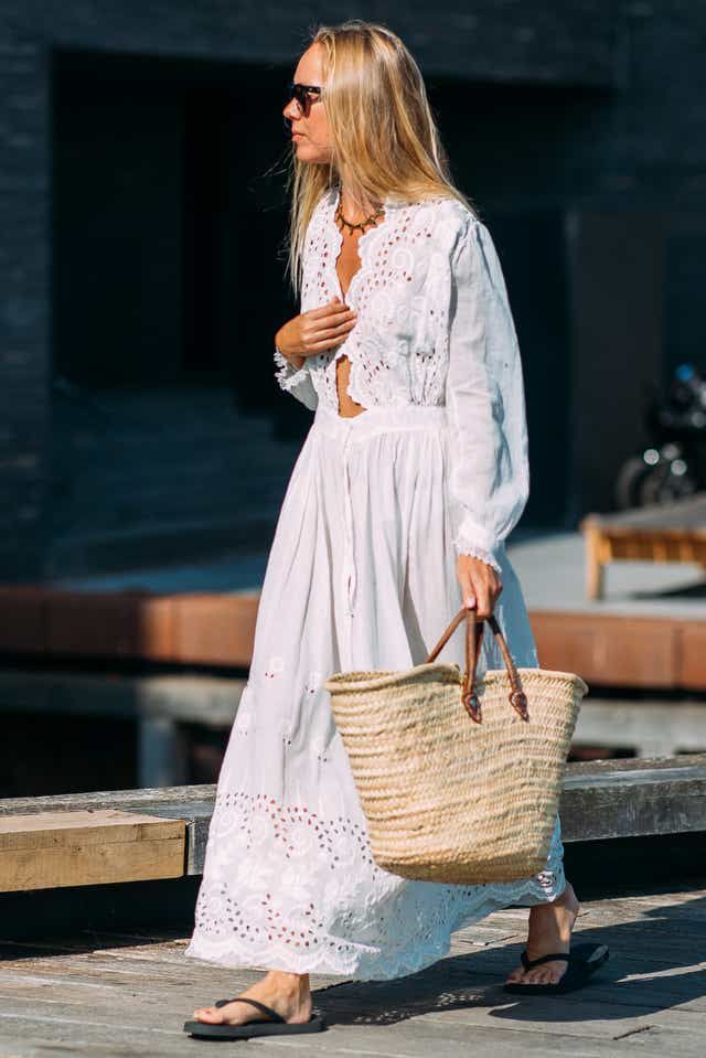What to wear in a heatwave, according to a celebrity stylist - Global ...
